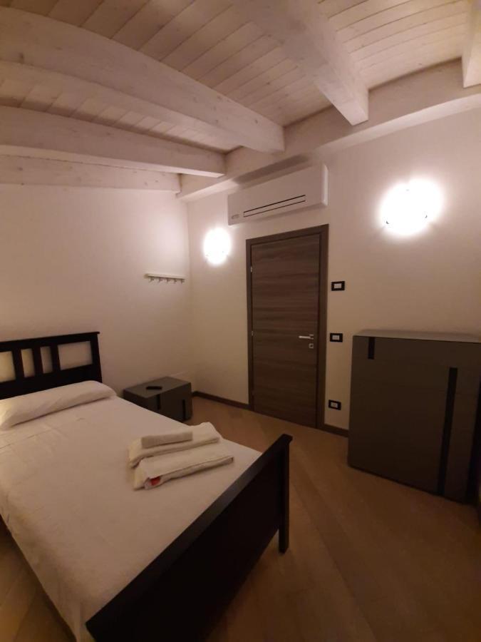 Bmp Apartment Deluxe 1 Jacuzzi Riscaldata Privata Vista Lago Di Garda Brenzone sul Garda Luaran gambar