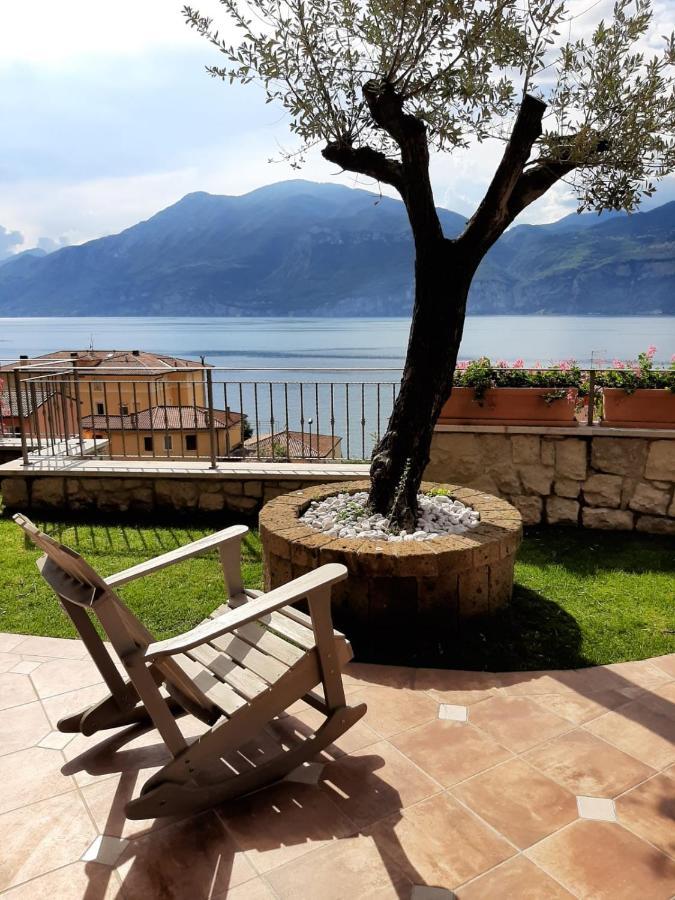 Bmp Apartment Deluxe 1 Jacuzzi Riscaldata Privata Vista Lago Di Garda Brenzone sul Garda Luaran gambar