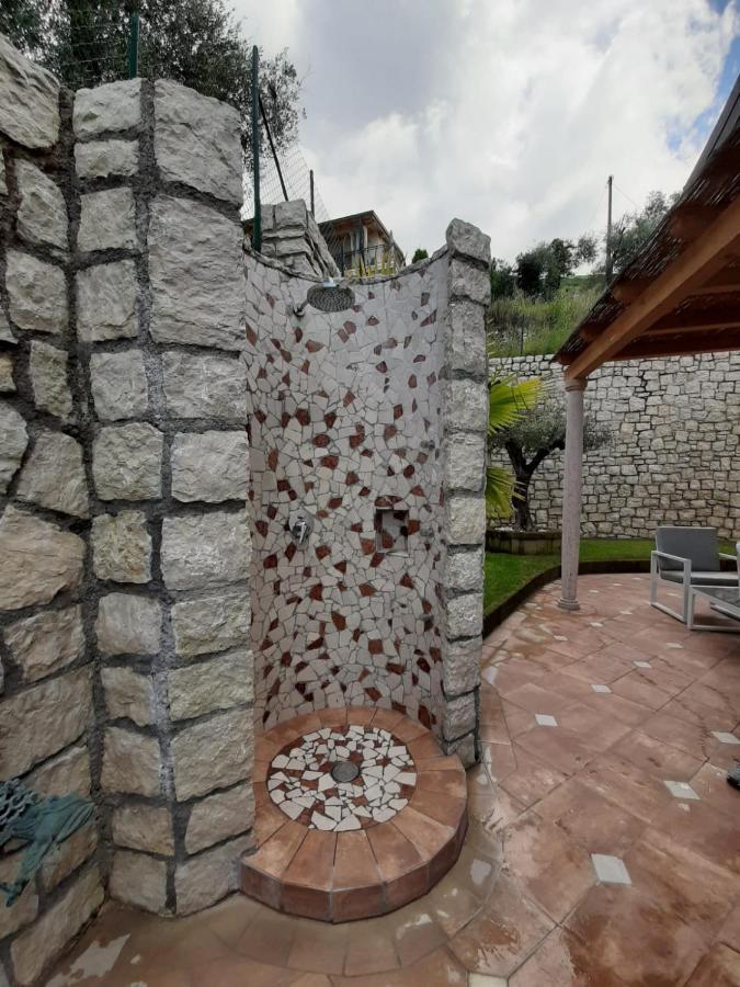 Bmp Apartment Deluxe 1 Jacuzzi Riscaldata Privata Vista Lago Di Garda Brenzone sul Garda Luaran gambar