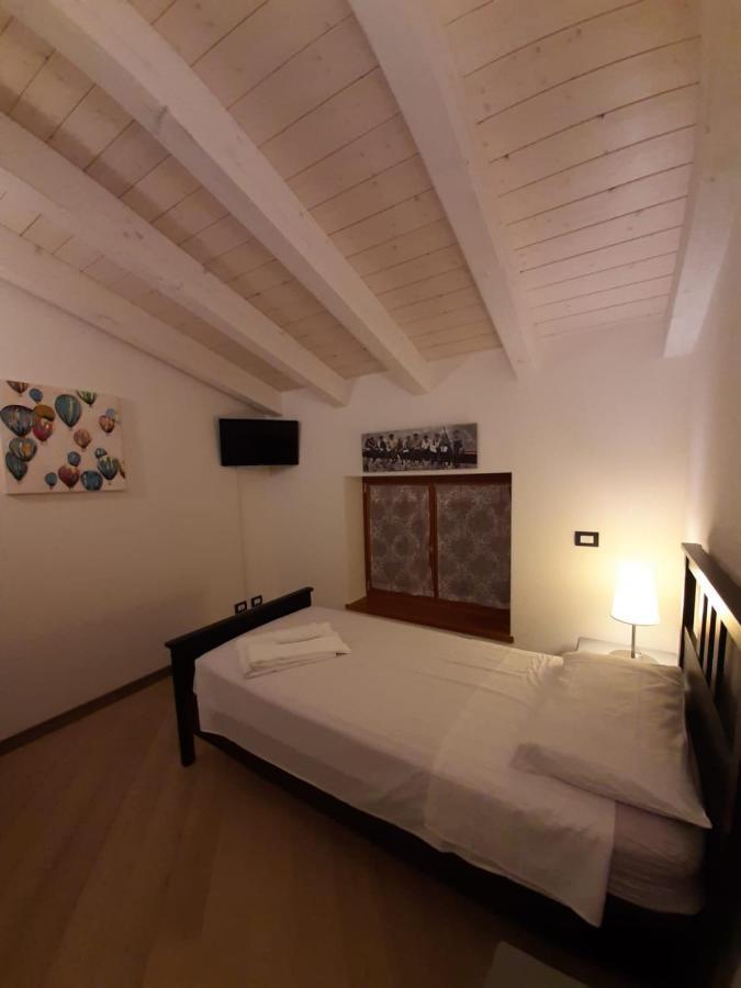 Bmp Apartment Deluxe 1 Jacuzzi Riscaldata Privata Vista Lago Di Garda Brenzone sul Garda Luaran gambar