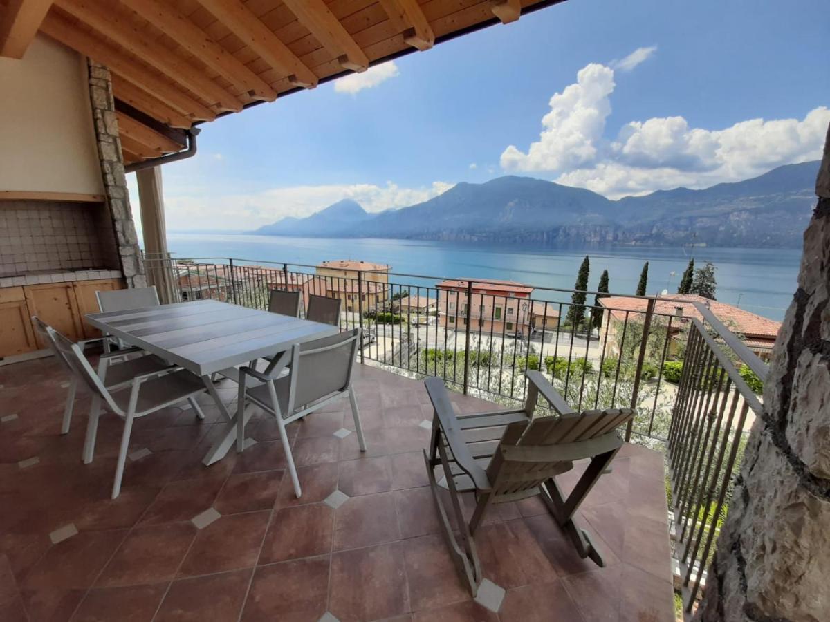 Bmp Apartment Deluxe 1 Jacuzzi Riscaldata Privata Vista Lago Di Garda Brenzone sul Garda Luaran gambar