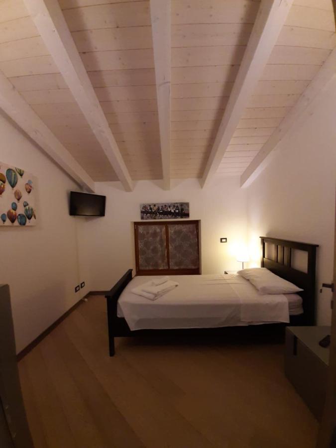 Bmp Apartment Deluxe 1 Jacuzzi Riscaldata Privata Vista Lago Di Garda Brenzone sul Garda Luaran gambar