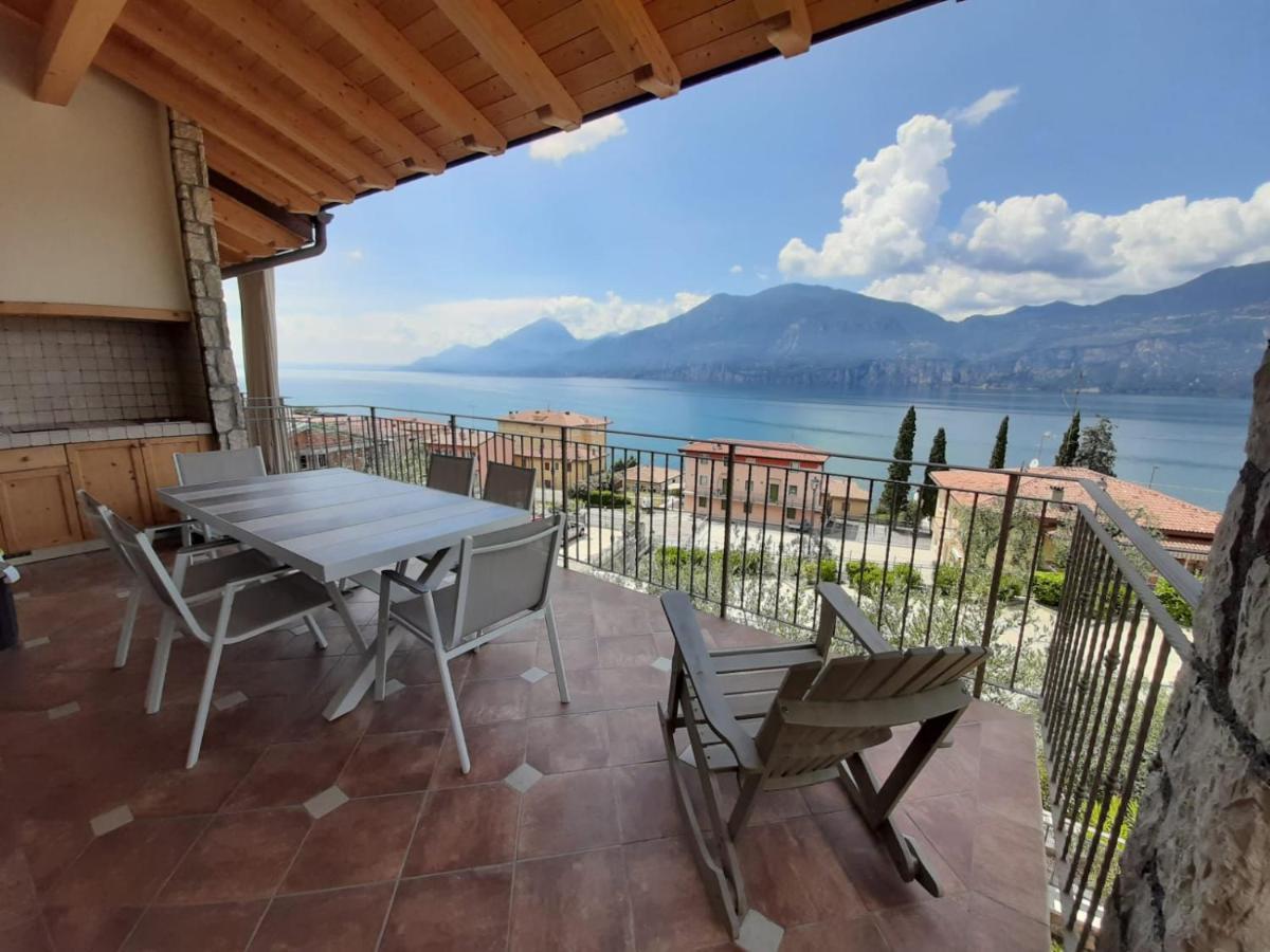 Bmp Apartment Deluxe 1 Jacuzzi Riscaldata Privata Vista Lago Di Garda Brenzone sul Garda Luaran gambar