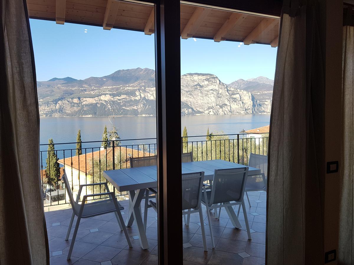 Bmp Apartment Deluxe 1 Jacuzzi Riscaldata Privata Vista Lago Di Garda Brenzone sul Garda Luaran gambar